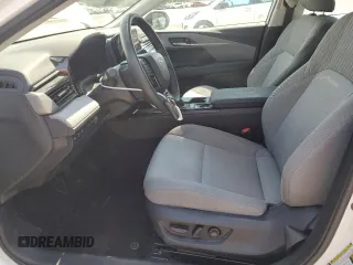 2025 Toyota Camry LE z VIN 4T1DAACK8SU540544, wystawiony jako Copart lot #58835005 z przebiegiem 14 268 mil mil oraz Szkoda całkowita • Salvage title. Historia ofert i sprzedaży dostępna na DreamBid. Obrazek 7.