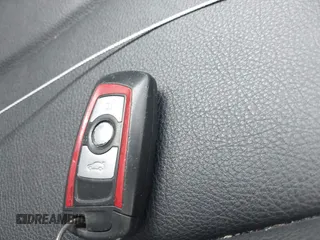 2015 BMW 4 Series 428i xDrive с VIN WBA4A7C55FD414405, выставлен на аукционе IAAI как лот 39159752 с пробегом 121 009 миль миль и . История ставок и продаж доступна на DreamBid. Изображение 11.