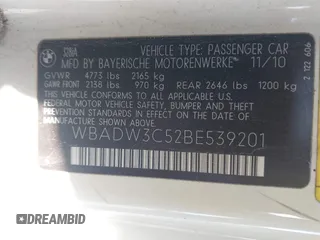 2011 BMW 3 Series 328i with VIN WBADW3C52BE539201, listed as a IAAI auction lot 41572349 with 205,932 mi miles. Bid and sale history available at carsss.com. Image 9.