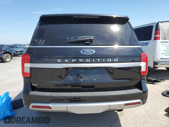 2024 Ford Expedition XLT with VIN 1FMJU1H84REA66331, listed as a Copart auction lot 72781514 with 0 mi miles and Salvage Title. Bid and sale history available at carsss.com. Image 6.