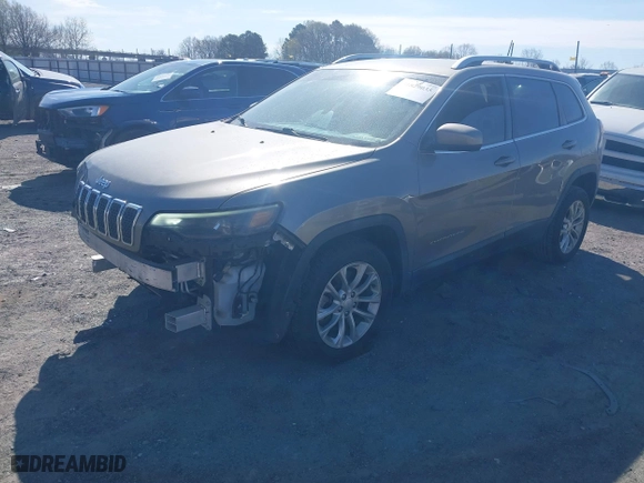 2019 Jeep Cherokee Latitude with VIN 1C4PJLCB4KD175809, listed as a IAAI auction lot 41829035 with 128,231 mi miles. Bid and sale history available at carsss.com. Image 18.