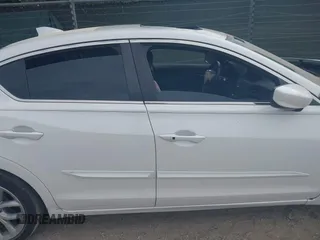 2019 Acura ILX with VIN 19UDE2F35KA012742, listed as a IAAI auction lot 41174157 with 39,000 mi miles. Bid and sale history available at carsss.com. Image 13.