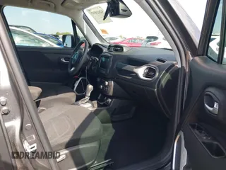 2020 Jeep Renegade Latitude with VIN ZACNJABB4LPL83461, listed as a IAAI auction lot 42624597 with 58,704 mi miles and . Bid and sale history available at DreamBid. Image 5.