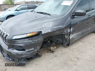 2018 Jeep Cherokee Latitude Plus с VIN 1C4PJLLB5JD510090, выставлен на аукционе IAAI как лот 42245508 с пробегом 69 618 миль миль и . История ставок и продаж доступна на DreamBid. Изображение 6.