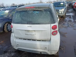 2013 Smart fortwo Pure with VIN WMEEJ3BA7DK596875, listed as a IAAI auction lot 41601623 with 1 mi miles. Bid and sale history available at carsss.com. Image 15.