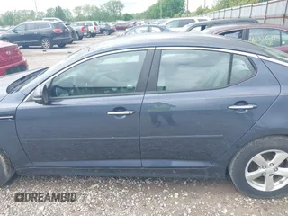 2015 Kia Optima LX z VIN KNAGM4A74F5575202, wystawiony jako IAAI lot #42247021 z przebiegiem 160 023 mil mil oraz . Historia ofert i sprzedaży dostępna na DreamBid. Obrazek 15.