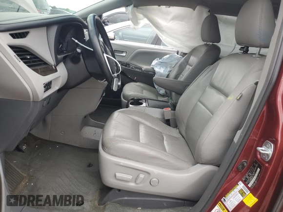 2016 Toyota Sienna Limited z VIN 5TDDK3DC4GS143638, wystawiony jako Copart lot #58848495 z przebiegiem 174 487 mil mil oraz Czysty tytuł • Clean title. Historia ofert i sprzedaży dostępna na DreamBid. Obrazek 7.