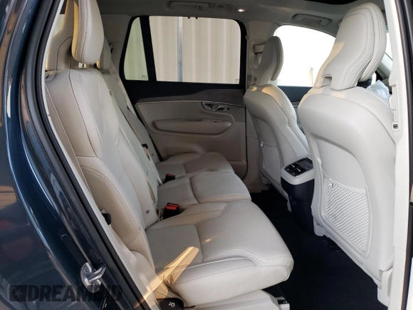 2023 Volvo XC90 Ultimate with VIN YV4062PA2P1988358, listed as a Copart auction lot 83458764 with 9,521 mi miles and Salvage Title. Bid and sale history available at carsss.com. Image 10.