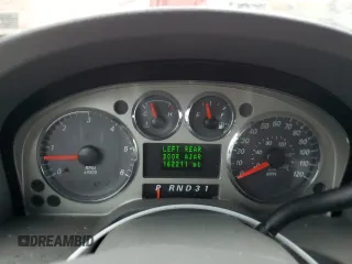 2004 Mercury Monterey Convenience z VIN 2MRZA20224BJ08073, wystawiony jako Copart lot #84513704 z przebiegiem 162 211 mil mil oraz Szkody całkowita. Historia ofert i sprzedaży dostępna na DreamBid. Obrazek 9.