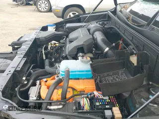 2025 Kia Sorento SX Prestige with VIN KNDRMDJH0S5315023, listed as a IAAI auction lot 42839144 with 9,917 mi miles and . Bid and sale history available at DreamBid. Image 20.