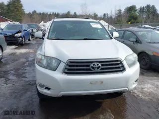 2008 Toyota Highlander Sport with VIN JTEES43A182097071, listed as a IAAI auction lot 41646267 with 198,540 mi miles. Bid and sale history available at carsss.com. Image 12.