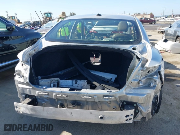 2019 Infiniti Q50 3.0t LUXE with VIN JN1EV7AP1KM516989, listed as a IAAI auction lot 39728303 with 1 mi miles. Bid and sale history available at carsss.com. Image 17.