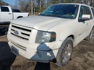 2008 Ford Expedition Limited with VIN 1FMFU20558LA39078, listed as a IAAI auction lot 41390925 with 206,469 mi miles. Bid and sale history available at carsss.com. Image 6.