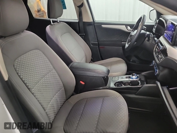 2020 Ford Escape SE z VIN 1FMCU9G66LUB14805, wystawiony jako IAAI lot #42388285 z przebiegiem 50 819 mil mil oraz . Historia ofert i sprzedaży dostępna na DreamBid. Obrazek 40.
