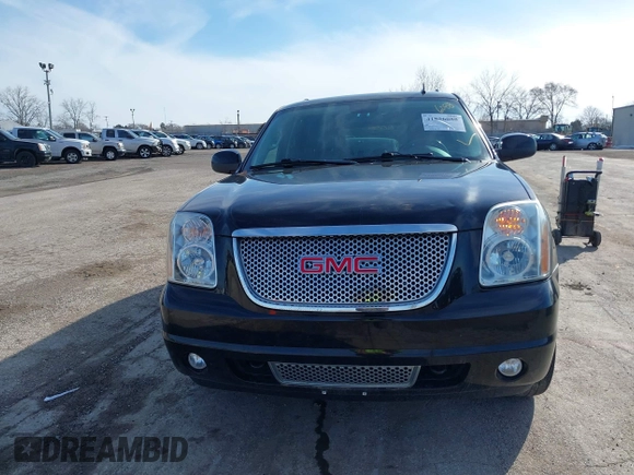 2013 GMC Yukon Denali with VIN 1GKS2EEF7DR347893, listed as a IAAI auction lot 41856088 with 126,213 mi miles. Bid and sale history available at carsss.com. Image 12.