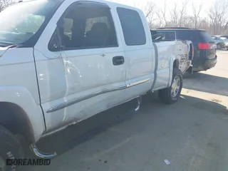2004 GMC Sierra 1500 SLT with VIN 2GTEK19T741248095, listed as a IAAI auction lot 41777742 with 142,612 mi miles. Bid and sale history available at carsss.com. Image 12.