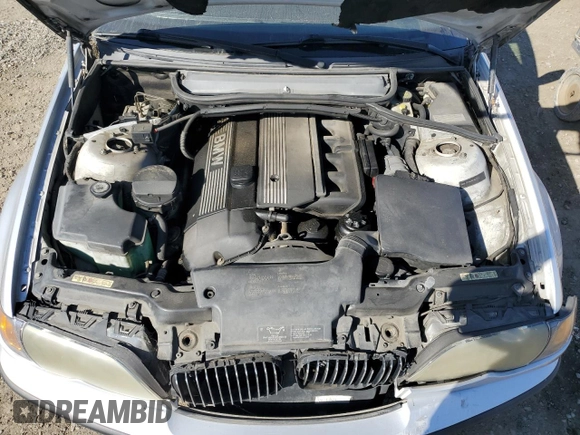 2004 BMW 3 Series 325xi with VIN WBAEP334X4PF04053, listed as a Copart auction lot 84766134 with 260,954 mi miles and Salvage Title. Bid and sale history available at carsss.com. Image 13.