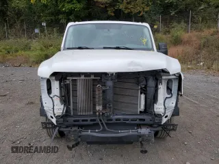 2020 Nissan NV Cargo SV z VIN 1N6BF0KM5LN806590, wystawiony jako Copart lot #72589354 z przebiegiem 21 130 mil mil oraz Szkoda całkowita • Salvage title. Historia ofert i sprzedaży dostępna na DreamBid. Obrazek 5.