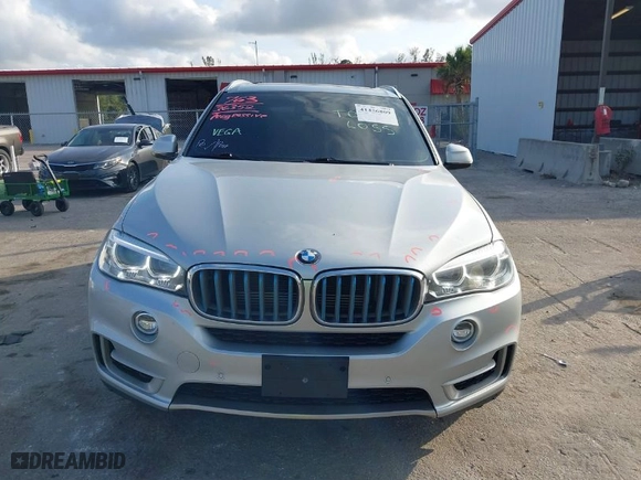 2018 BMW X5 xDrive40e iPerformance with VIN 5UXKT0C53J0V98060, listed as a IAAI auction lot 41456809 with 75,407 mi miles. Bid and sale history available at carsss.com. Image 13.