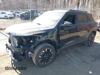 2021 Chevrolet TrailBlazer LT with VIN KL79MRSL5MB045756, listed as a IAAI auction lot 41695204 with 35,852 mi miles. Bid and sale history available at carsss.com. Image 2.