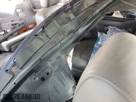 2005 Toyota Sienna XLE with VIN 5TDBA22C65S034814, listed as a Copart auction lot 64951944 with Not provided miles and Non repairable. Bid and sale history available at DreamBid. Image 11.
