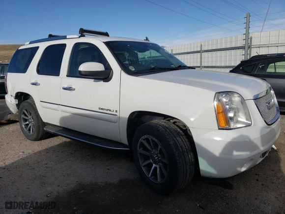 2008 GMC Yukon Denali with VIN 1GKFK63838J213866, listed as a Copart auction lot 49329765 with 143,550 mi miles and Salvage Title. Bid and sale history available at carsss.com. Image 4.