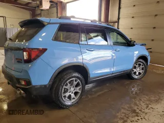 2024 Honda Passport TrailSport z VIN 5FNYF8H61RB013217, wystawiony jako Copart lot #52349015 z przebiegiem 8 360 mil mil oraz Szkoda całkowita • Salvage title. Historia ofert i sprzedaży dostępna na DreamBid. Obrazek 3.
