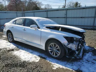 2016 Lexus LS 460 with VIN JTHCL5EF9G5026896, listed as a Copart auction lot 86105034 with 33,073 mi miles and Salvage title. Bid and sale history available at DreamBid. Image 4.