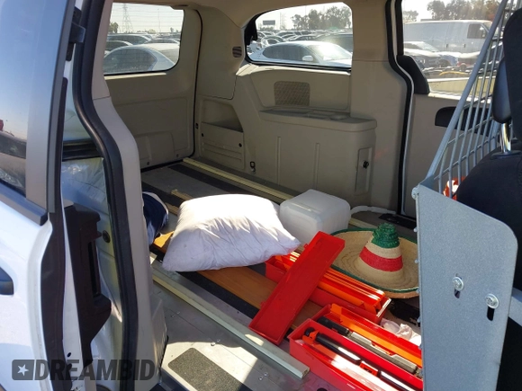 2014 Ram Cargo Van Tradesman with VIN 2C4JRGAG7ER182016, listed as a IAAI auction lot 40917239 with 183,562 mi miles. Bid and sale history available at carsss.com. Image 8.