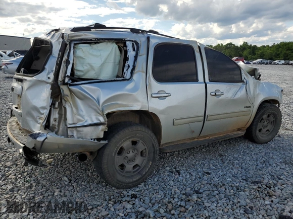 2010 Chevrolet Tahoe LT z VIN 1GNUCBE05AR189634, wystawiony jako Copart lot #56297945 z przebiegiem 292 816 mil mil oraz Szkoda całkowita • Salvage title. Historia ofert i sprzedaży dostępna na DreamBid. Obrazek 3.
