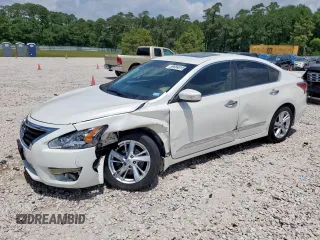 2015 Nissan Altima 2.5 with VIN 1N4AL3AP2FN899406, listed as a Copart auction lot 59684015 with 140,965 mi miles and Salvage title. Bid and sale history available at DreamBid. Image 1.