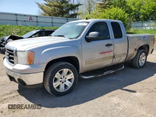 2008 GMC Sierra 1500 SLE1 z VIN 2GTEK190081324221, wystawiony jako Copart lot #56096005 z przebiegiem 166 408 mil mil oraz Nie do naprawy • Non repairable. Historia ofert i sprzedaży dostępna na DreamBid. Obrazek 1.