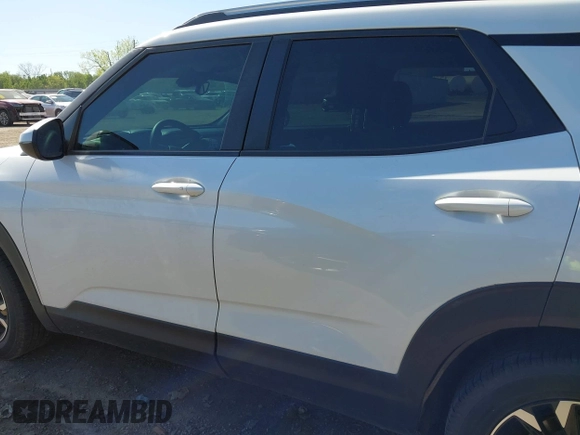 2021 Chevrolet TrailBlazer LT with VIN KL79MPSL1MB165042, listed as a IAAI auction lot 42014075 with 97,899 mi miles and . Bid and sale history available at DreamBid. Image 14.