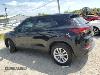2021 Chevrolet TrailBlazer LS with VIN KL79MMS28MB104034, listed as a Copart auction lot 62546924 with 45,753 mi miles and Salvage Title. Bid and sale history available at DreamBid. Image 2.