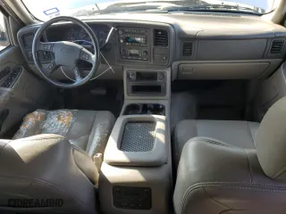 2004 Chevrolet Tahoe LT with VIN 1GNEC13Z74R164089, listed as a Copart auction lot 44317175 with 165,752 mi miles and Salvage Title. Bid and sale history available at carsss.com. Image 8.