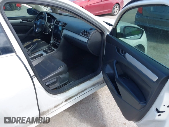 2013 Volkswagen Passat SE with VIN 1VWBH7A30DC134298, listed as a IAAI auction lot 42592442 with 248,768 mi miles and . Bid and sale history available at DreamBid. Image 5.