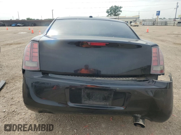 2014 Chrysler 300 S z VIN 2C3CCABG7EH272797, wystawiony jako Copart lot #54774145 z przebiegiem 139 587 mil mil oraz Szkoda całkowita • Salvage title. Historia ofert i sprzedaży dostępna na DreamBid. Obrazek 6.
