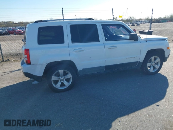 2012 Jeep Patriot Limited z VIN 1C4NJPCB8CD553758, wystawiony jako IAAI lot #41262329 z przebiegiem 121 688 mil mil oraz . Historia ofert i sprzedaży dostępna na DreamBid. Obrazek 4.