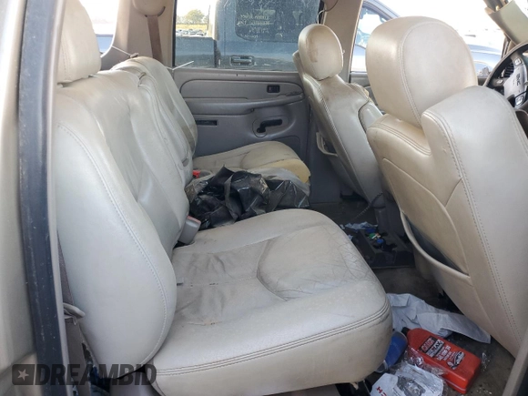 2005 GMC Yukon XL SLT with VIN 1GKEC16Z65J171298, listed as a Copart auction lot 83400574 with 0 mi miles and Non Repairable. Bid and sale history available at carsss.com. Image 11.