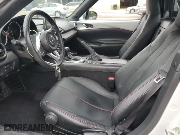 2017 Mazda MX-5 Miata Grand Touring z VIN JM1NDAM70H0104393, wystawiony jako Copart lot #58081805 z przebiegiem 76 279 mil mil oraz Szkoda całkowita • Salvage title. Historia ofert i sprzedaży dostępna na DreamBid. Obrazek 7.