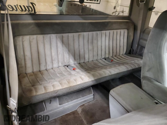 1993 GMC Sierra 1500 with VIN 1GTHC39F2PE543530, listed as a Copart auction lot 83612804 with 200,011 mi miles and Clean Title. Bid and sale history available at DreamBid. Image 10.