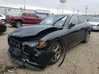 2017 Maserati Levante S z VIN ZN661YUL4HX249445, wystawiony jako Copart lot #61321762 z przebiegiem Nie podano mil oraz . Historia ofert i sprzedaży dostępna na DreamBid. Obrazek 2.