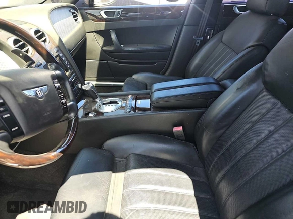 2006 Bentley Flying Spur z VIN SCBBR53W76C034247, wystawiony jako Copart lot #58636805 z przebiegiem 39 446 mil mil oraz Tytuł czysty. Historia ofert i sprzedaży dostępna na DreamBid. Obrazek 9.