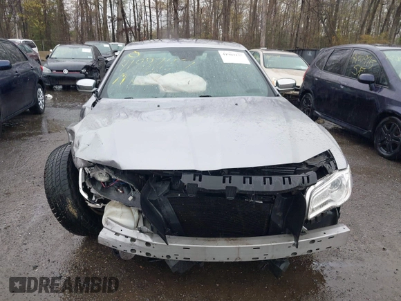 2014 Chrysler 300 with VIN 2C3CCAAG6EH375730, listed as a IAAI auction lot 41987157 with 154,272 mi miles. Bid and sale history available at carsss.com. Image 13.