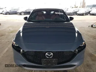 2024 Mazda 3 S Carbon Edition с VIN JM1BPBLM5R1701011, выставлен на аукционе Copart как лот 47946365 с пробегом 27 132 миль миль и Списание • Salvage title. История ставок и продаж доступна на DreamBid. Изображение 5.