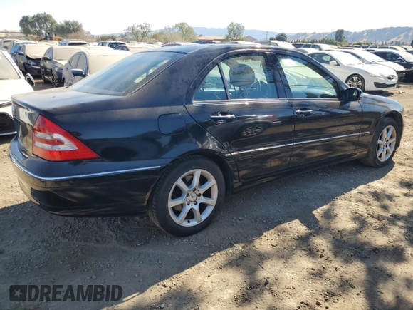 2007 Mercedes-Benz C 350 Sport z VIN WDBRF56H17F854050, wystawiony jako Copart lot #72775334 z przebiegiem 142 960 mil mil oraz Szkoda całkowita • Salvage title. Historia ofert i sprzedaży dostępna na DreamBid. Obrazek 3.