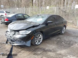 2015 Chrysler 200 S with VIN 1C3CCCBG3FN735930, listed as a IAAI auction lot 41943195 with 189,378 mi miles. Bid and sale history available at carsss.com. Image 17.