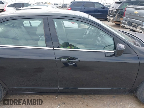 2011 Ford Fusion SEL with VIN 3FAHP0JG9BR279516, listed as a IAAI auction lot 41895984 with 184,718 mi miles. Bid and sale history available at carsss.com. Image 13.