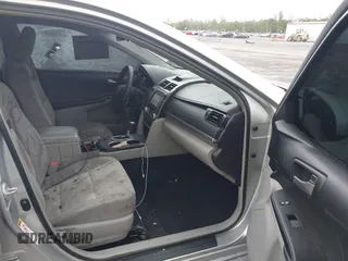 2012 Toyota Camry L z VIN 4T1BF1FK3CU047697, wystawiony jako IAAI lot #42419293 z przebiegiem 56 082 mil mil oraz . Historia ofert i sprzedaży dostępna na DreamBid. Obrazek 5.