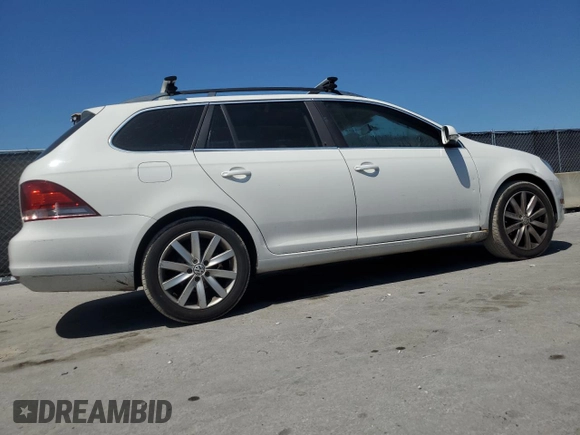 2011 Volkswagen Jetta SportWagen SE with VIN 3VWPX7AJ2BM600249, listed as a Copart auction lot 53658035 with 208,147 mi miles and Non Repairable. Bid and sale history available at carsss.com. Image 3.